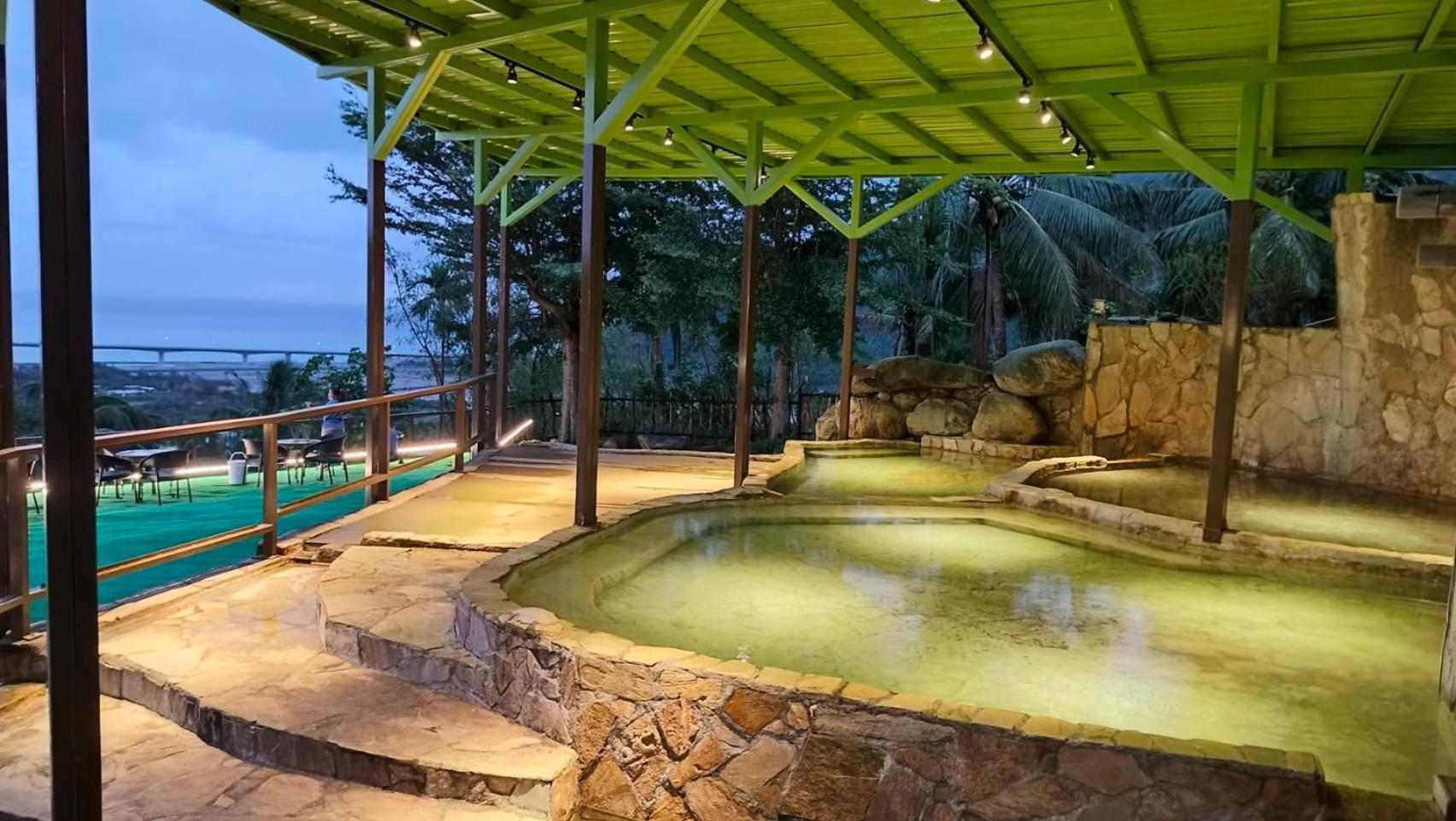 Bed and Breakfast 山水妍溫泉會館-台東館 Taimali Exterior foto